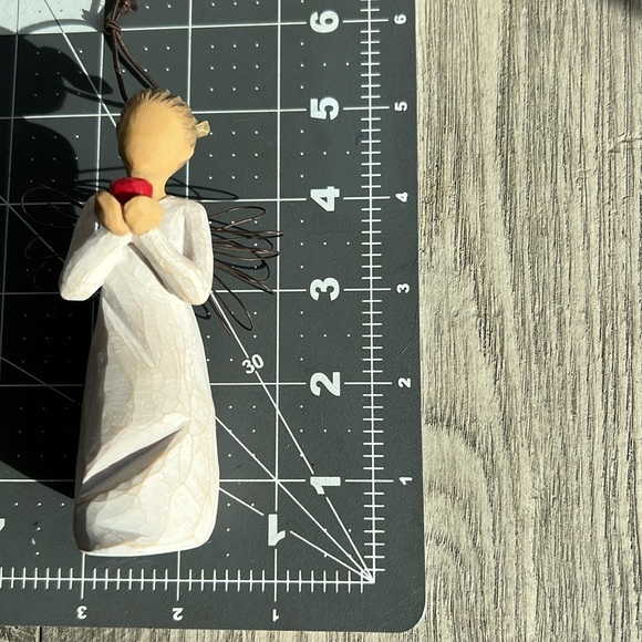 Willow Tree Angel Apple Ornament You're the Best hand carved by Susan Lordy - Picture 6 of 13